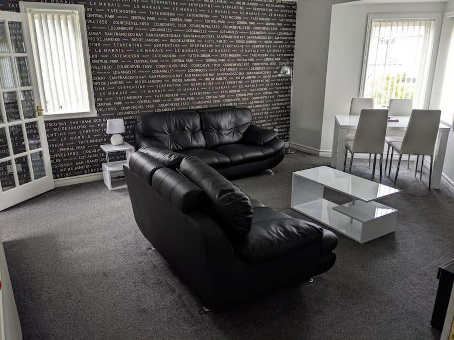 Teith Court Apartment With Private Parking. Stirling Ngoại thất bức ảnh